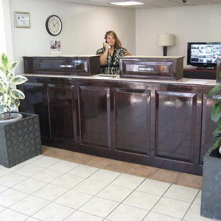 Charlotte Express Inn מראה חיצוני תמונה