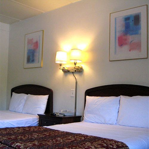 Charlotte Express Inn מראה חיצוני תמונה