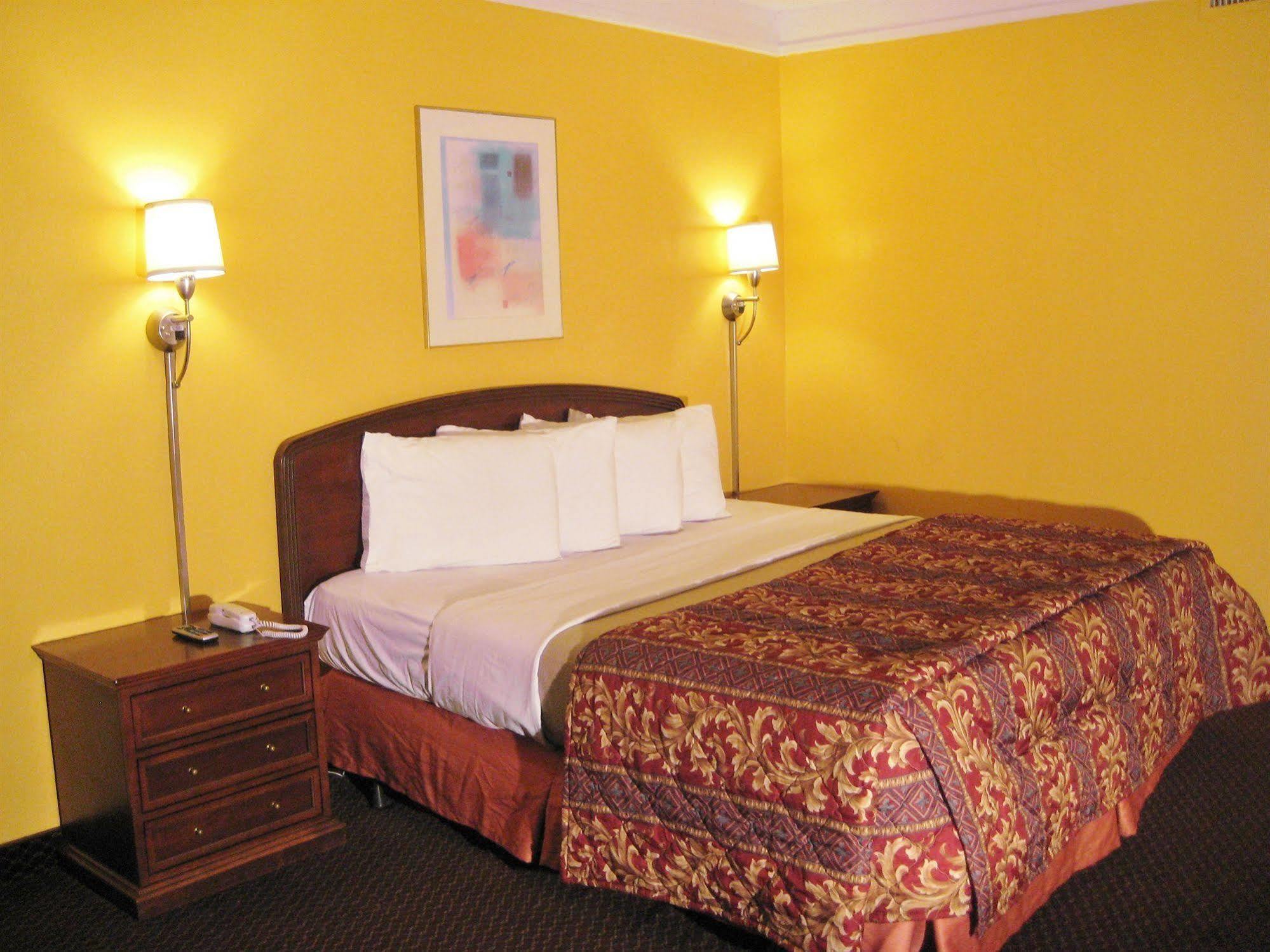 Charlotte Express Inn מראה חיצוני תמונה