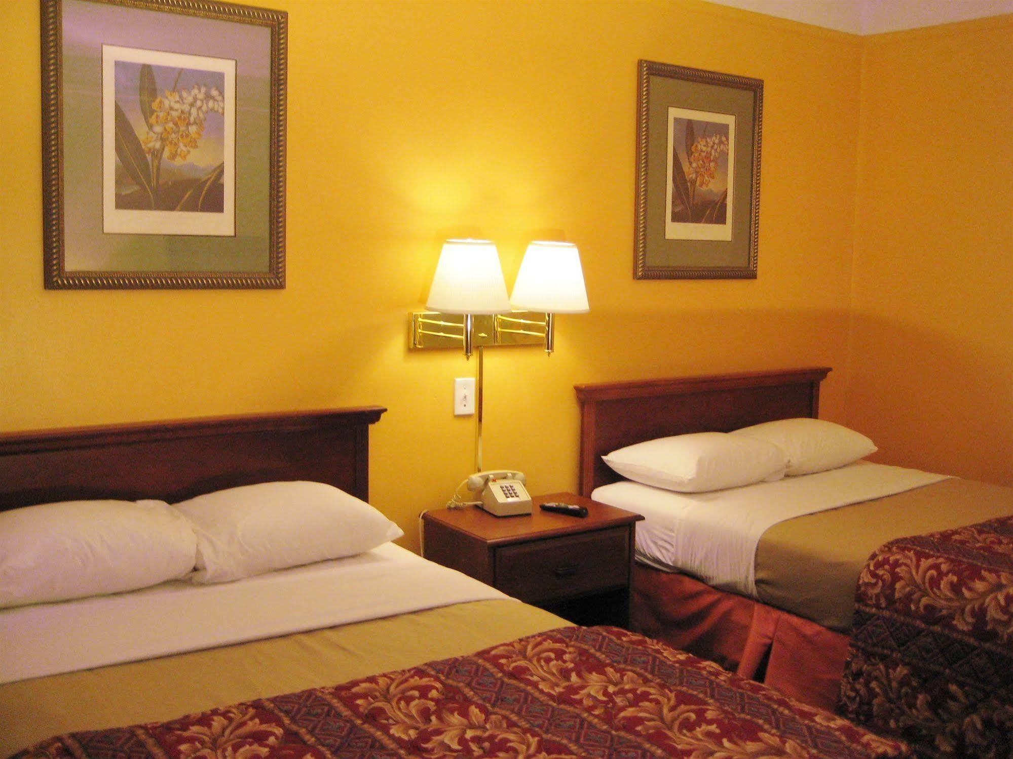 Charlotte Express Inn מראה חיצוני תמונה