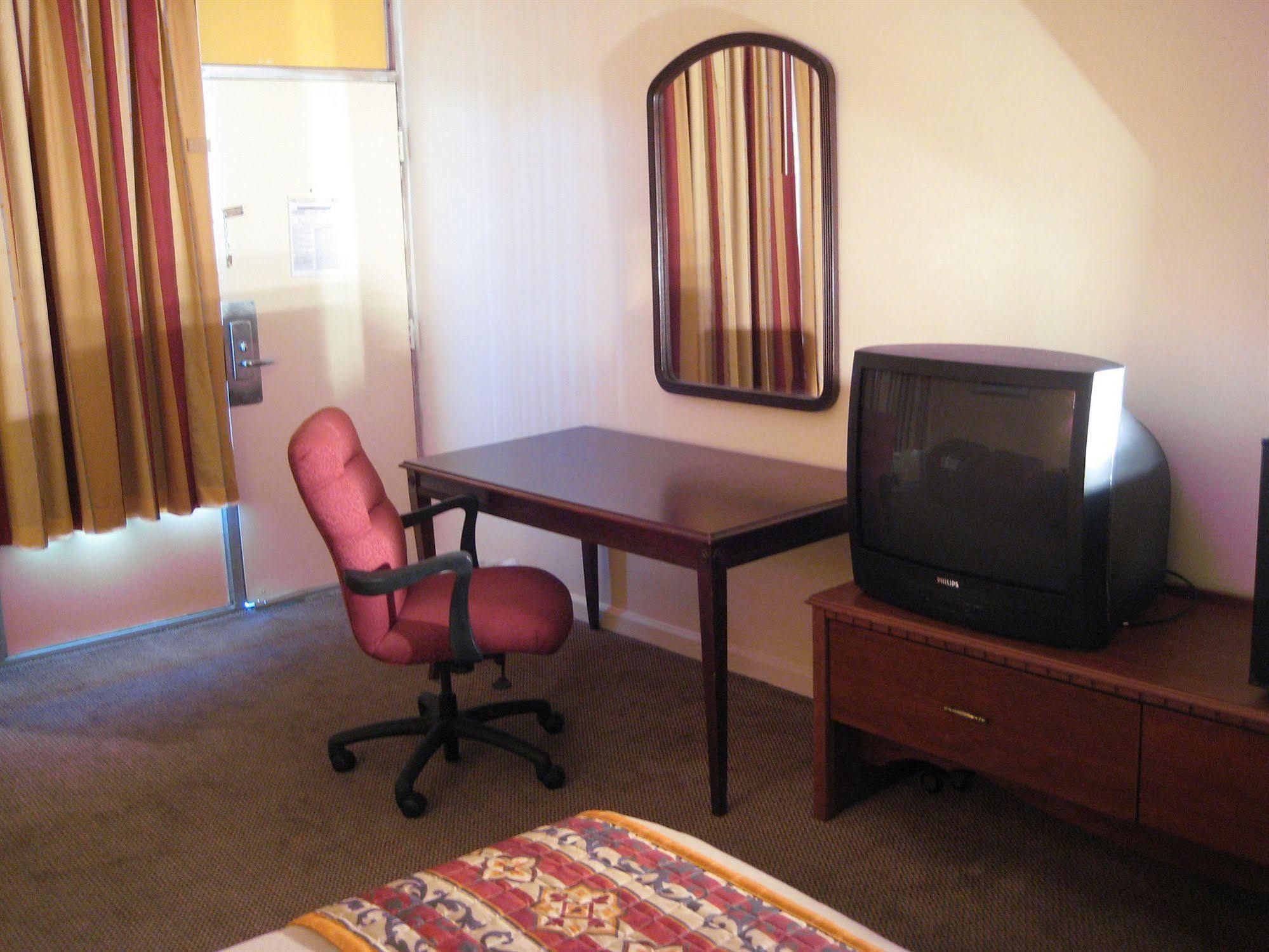 Charlotte Express Inn מראה חיצוני תמונה