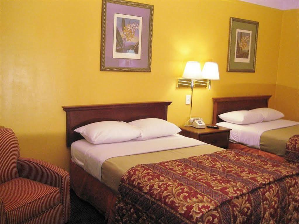 Charlotte Express Inn מראה חיצוני תמונה